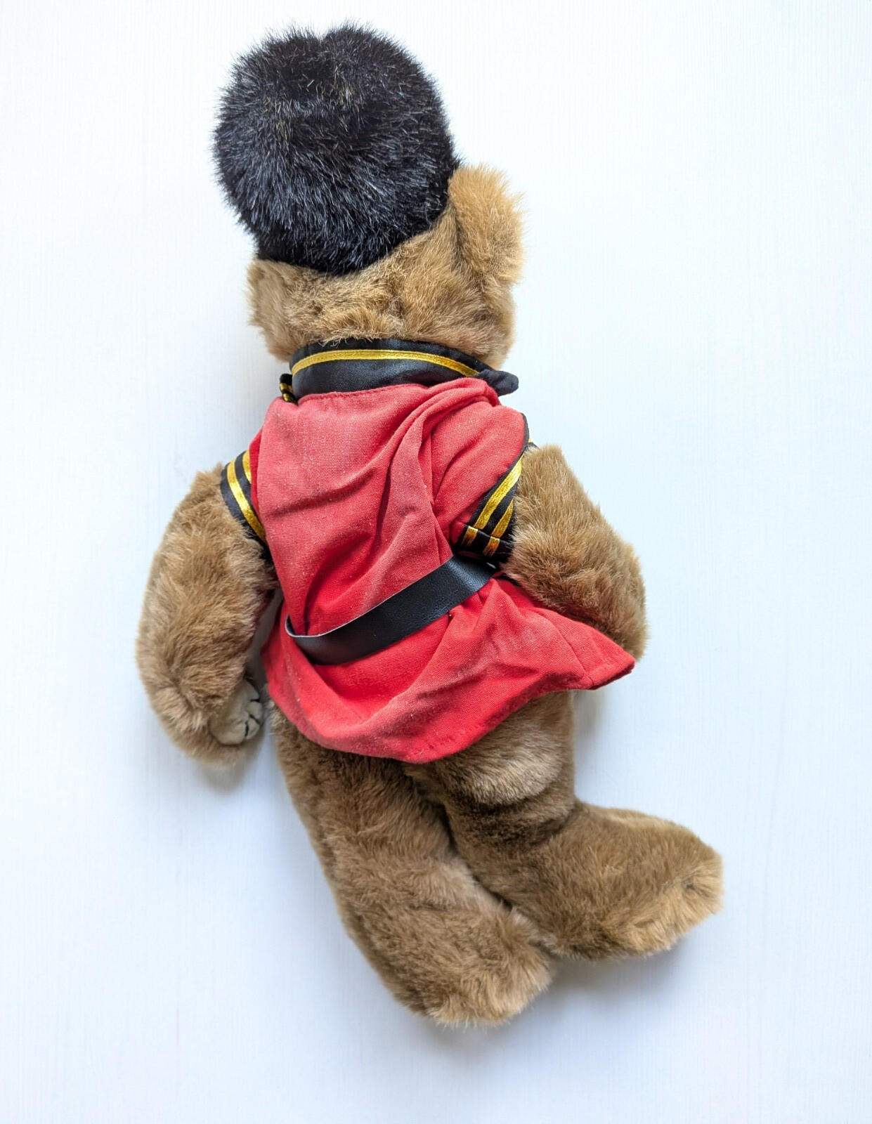 Ty Attic Treasures Malcolm Queen's Guard Soldier Bear - 1993 - Includes Tag