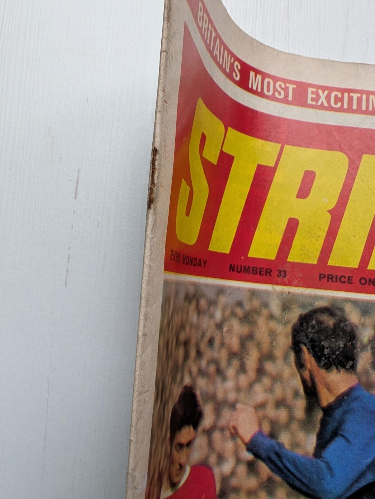 Striker No.33 22nd August 1970 - Banner Press Ltd - Francis Lee/Gerson + More