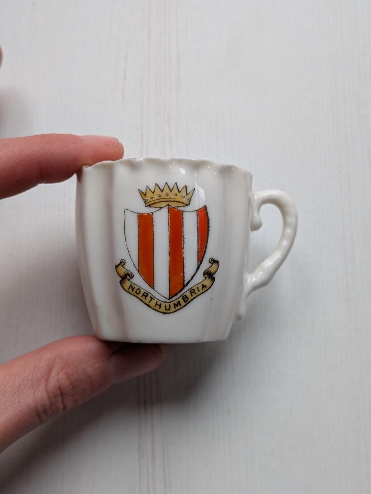 Vintage Gemma Crested War Miniature Mug - Northumbria Crest