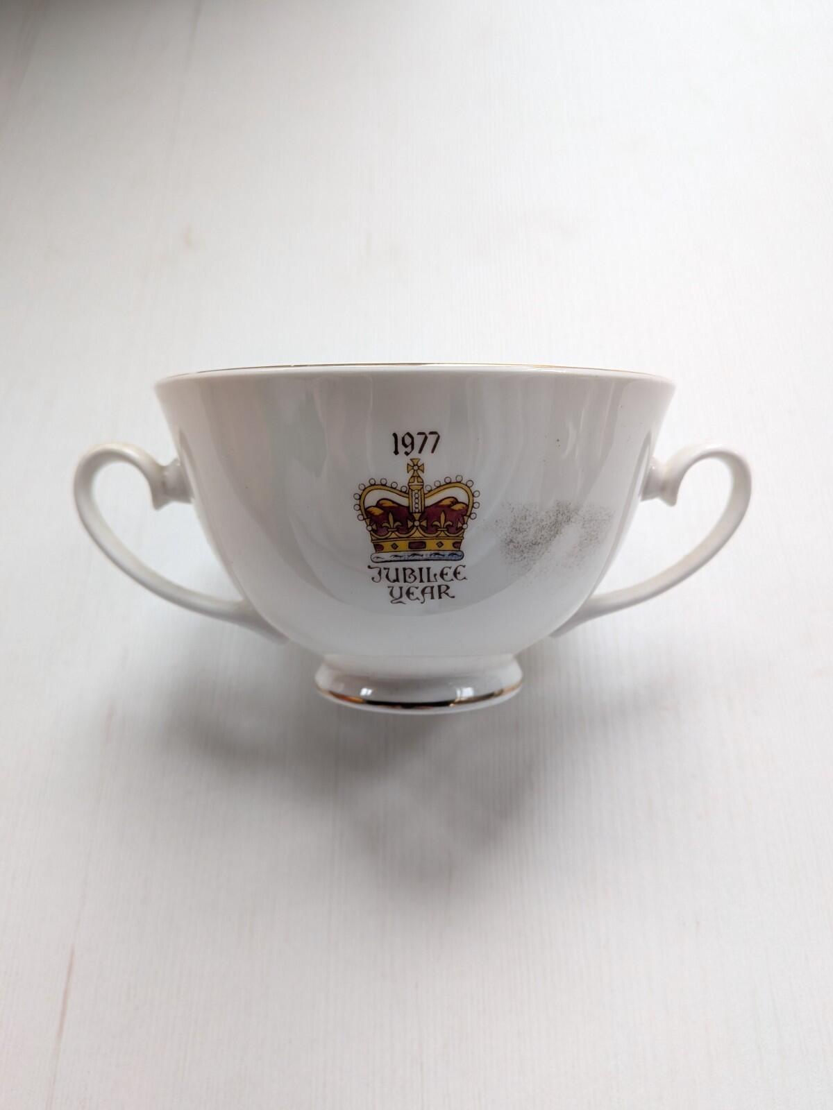 Vintage Queen Elizabeth Silver Jubilee Bone China Sugar Bowl - Winalex Wear
