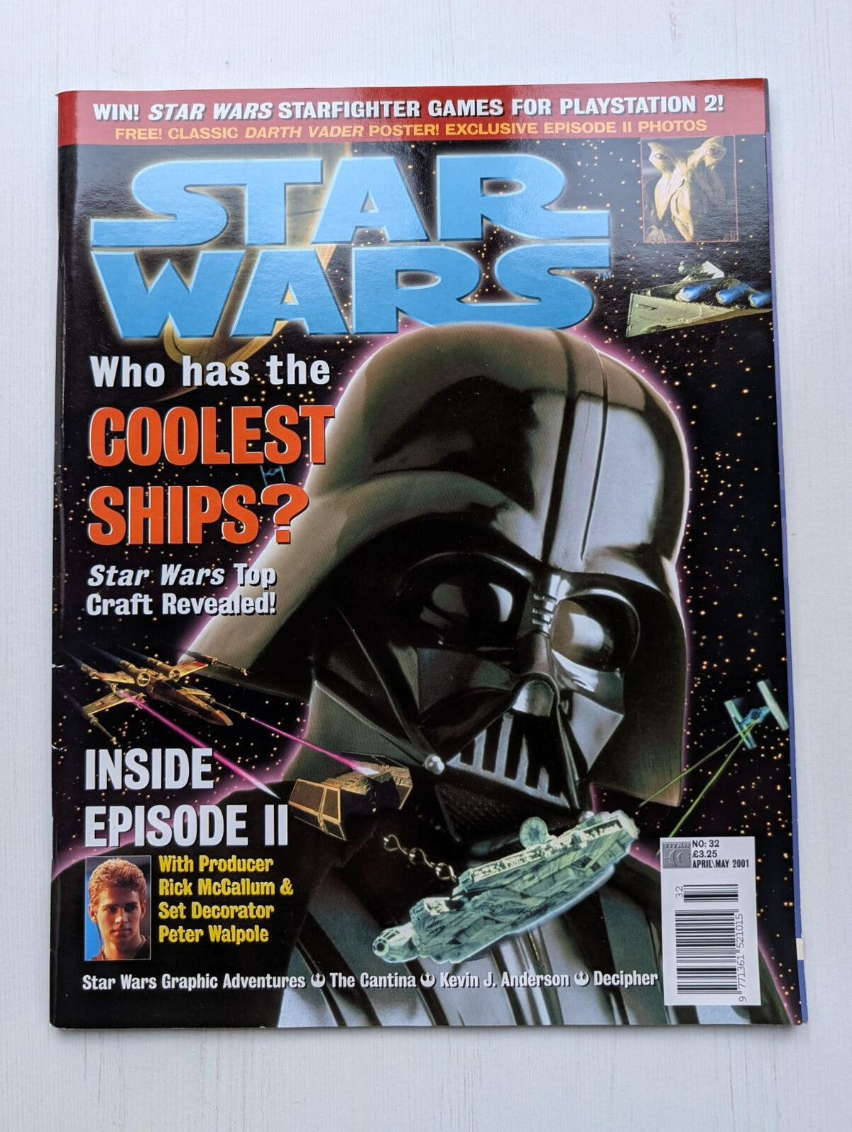 Star Wars: The Official Magazine No. 32 April 2001, Includes Darth Vader Poster