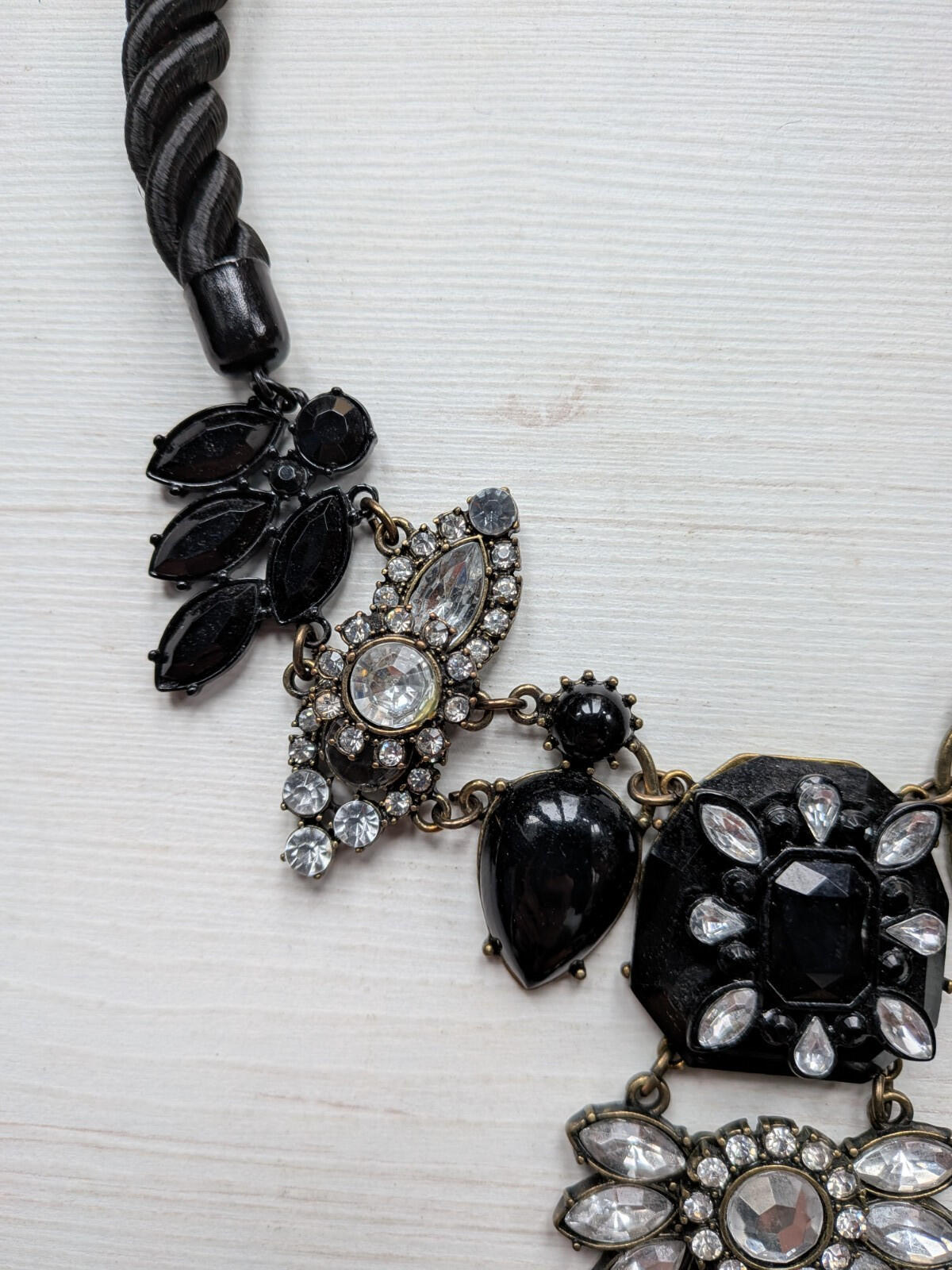 Vintage-Style Black/Clear Rhinestone Bib/Chunky Collar Statement Necklace