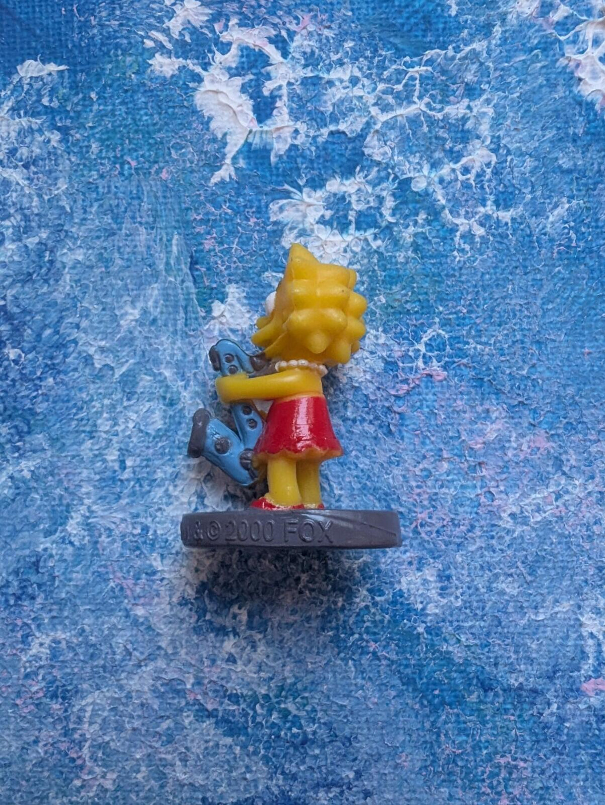 Mini Lisa Simpson with Saxophone Kinder Topp Figure - 2000