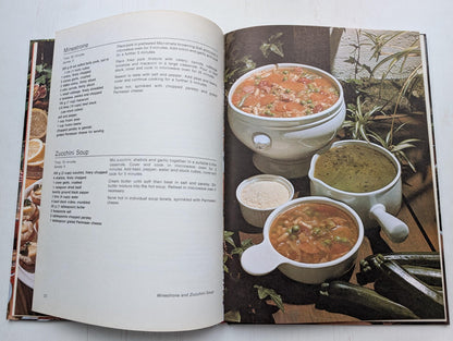 Microwave Cookbook by Anne Marshall - 1984 - Landsdowne
